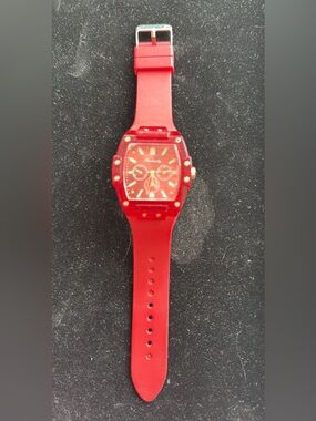 Red Women's Silicone Strap Watch - Unbranded NEW